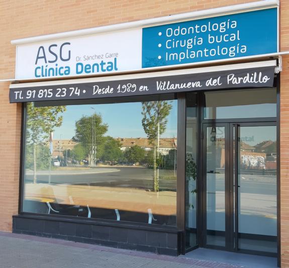 DentalMYM Vva del Pardillo Dr. Garre DentalMYM Vva del Pardillo Dr. Garre