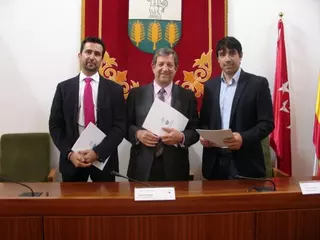 El Ayuntamiento de Villanueva de la Cañada, Aquopolis y Aunar firman un convenio de fomento de empleo
