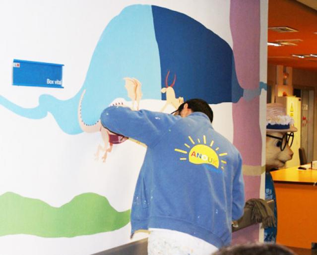 Cuatro artistas decoran la planta de pediatría del Hospital Puerta de Hierro Majadahonda