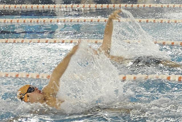 Aluvión de medallas para la Escuela de Natación de 4USport