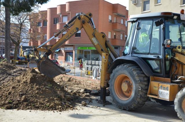 
                                                    Comienzan los trabajos de remodelación de la Plaza de la Tejera de Villanueva de la Cañada