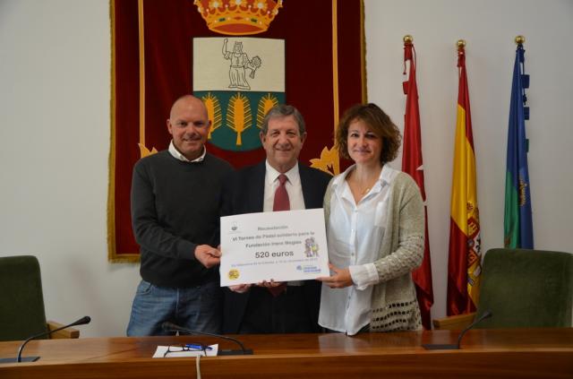 La Fundación Irene Megías recibe la recaudación del Torneo de Pádel Solidario