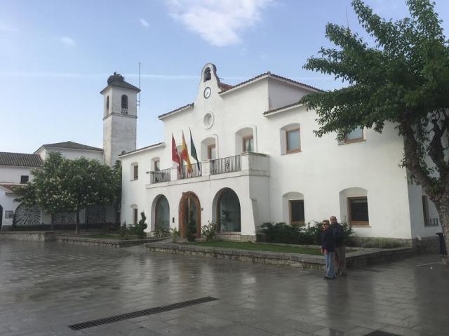 
                                                    Ciudadanos Villanueva de la Cañada pide más transparencia al Partido Popular