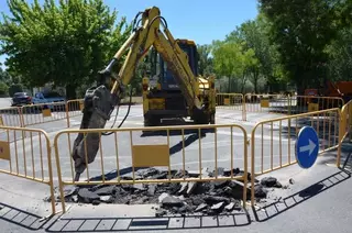 Las mejoras en la vía pública programadas para este verano arrancan con la construcción de una rotonda