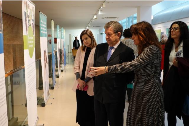Villanueva de la Cañada acoge la exposición “Las caras de la meningitis”