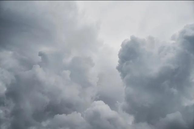 
                                                    Cielos cubiertos durante la jornada de  hoy