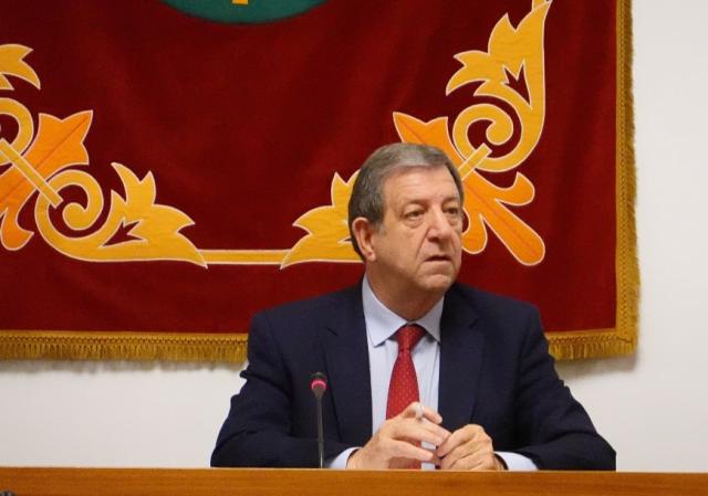 Luis Partida pide al Gobierno Central que "no se apropie de los ahorros de los Ayuntamientos"