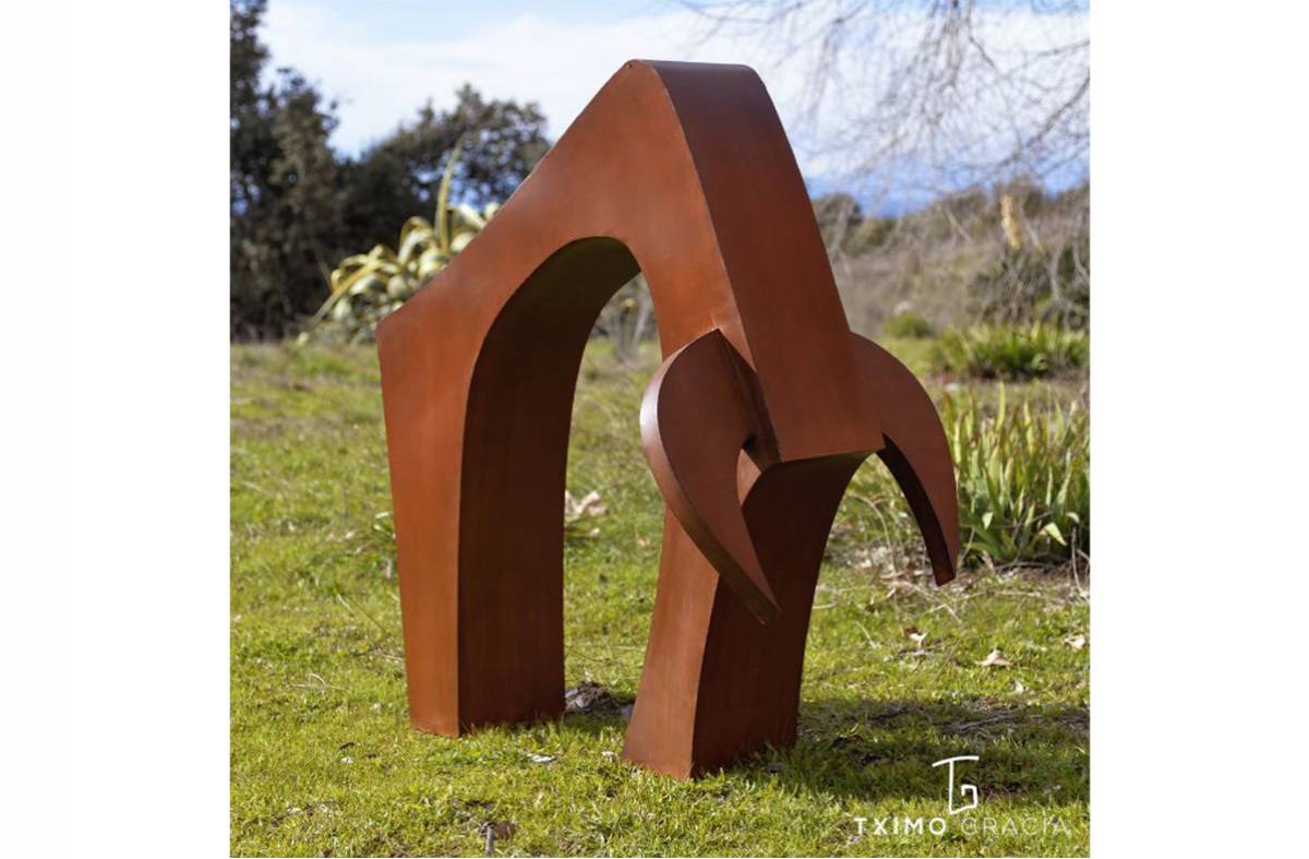 
                                                    El escultor villanovense Tximo Gracia opta al prestigioso ‘Premio Reina Sofía de Pintura y Escultura’