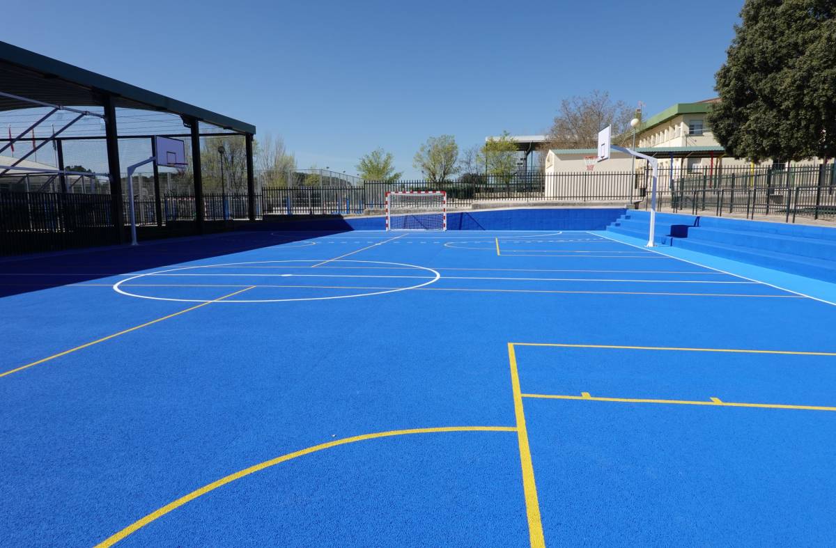 Inauguración de la nueva pista polideportiva del colegio Santiago Apóstol de Villanueva de la Cañada