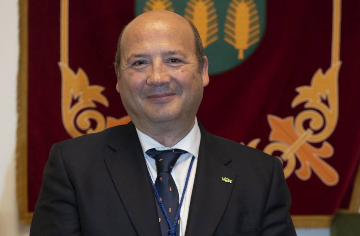 Jorge Arredondo, portavoz de VOX en el Ayuntamiento de Villanueva de la Cañada deja su acta como concejal 