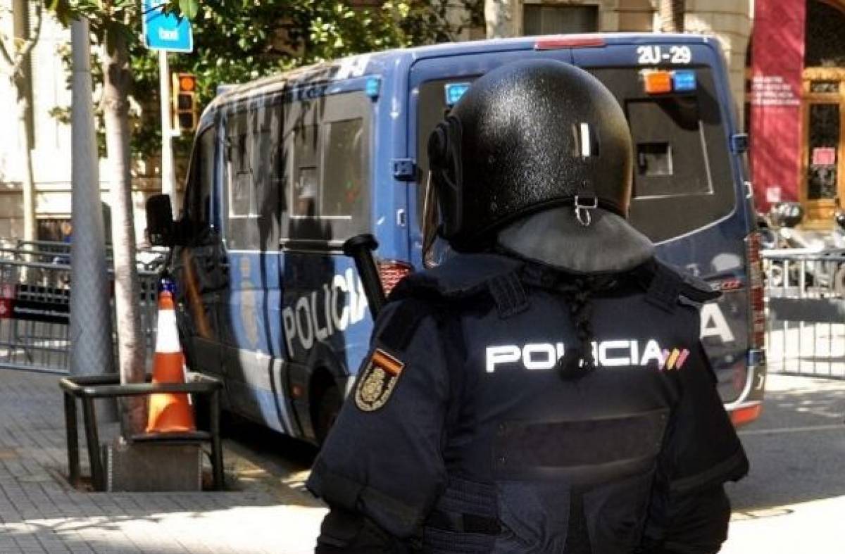
                                                    Desmantelado un laboratorio clandestino de cocaína ubicado en un chalet de Villanueva de la Cañada 