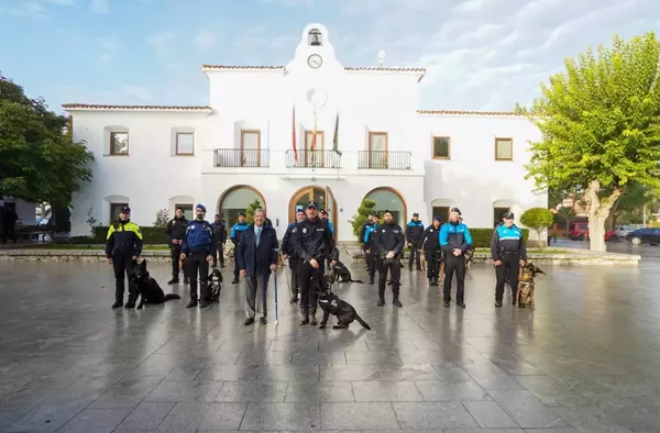 Villanueva de la Cañada se suma a la nueva Agrupación de Guías Caninos de Policía Local de la Comunidad de Madrid