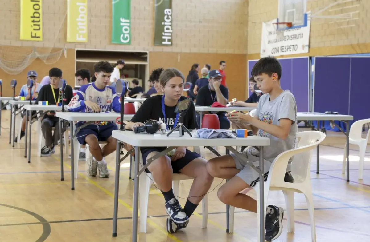 Más de 90 speedcubers internacionales se dieron cita en el Open de Rubik de Villanueva de la Cañada