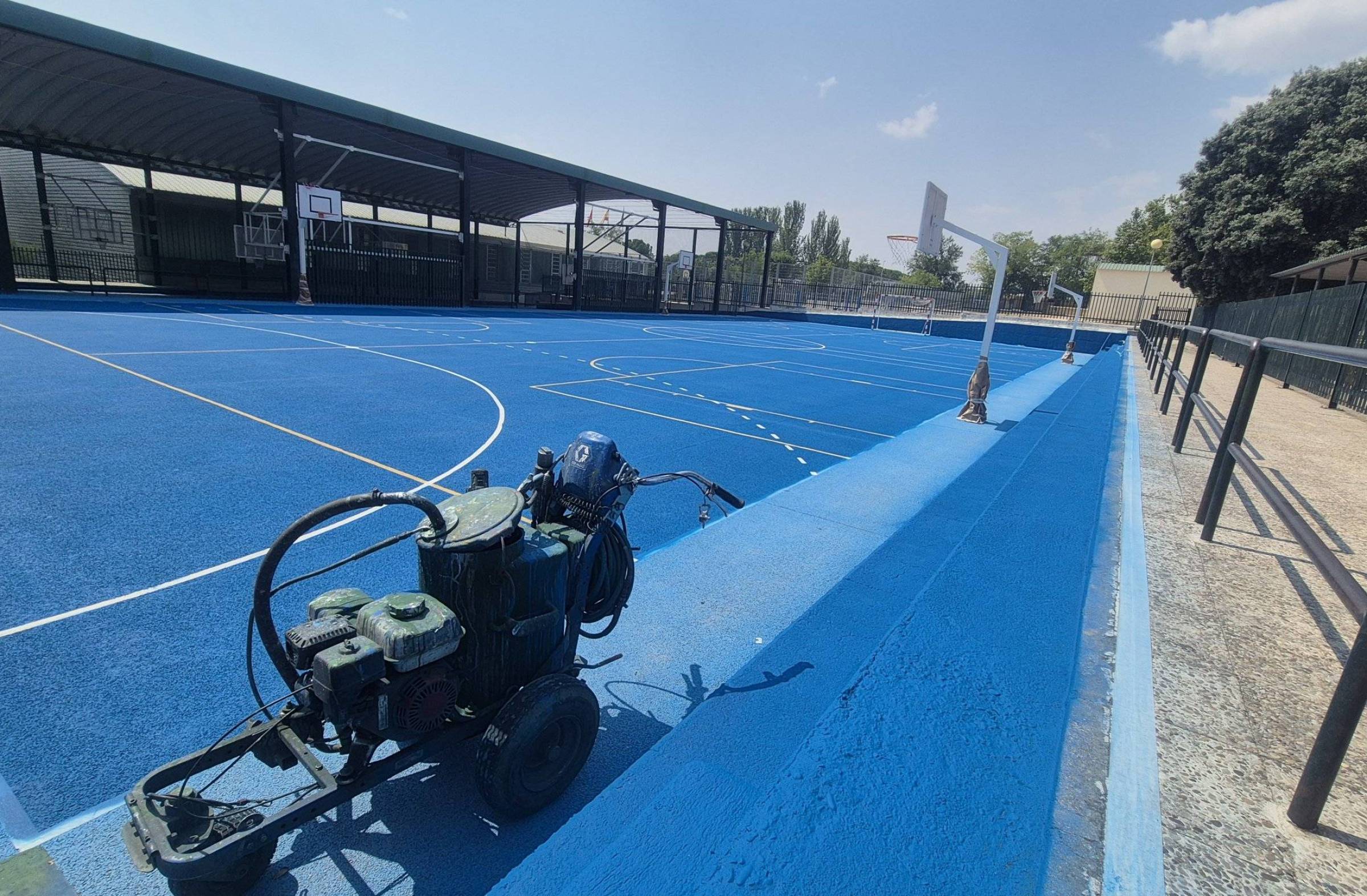 
                                                    El Ayuntamiento destina alrededor de 50.000 euros a obras de mantenimiento en los colegios públicos