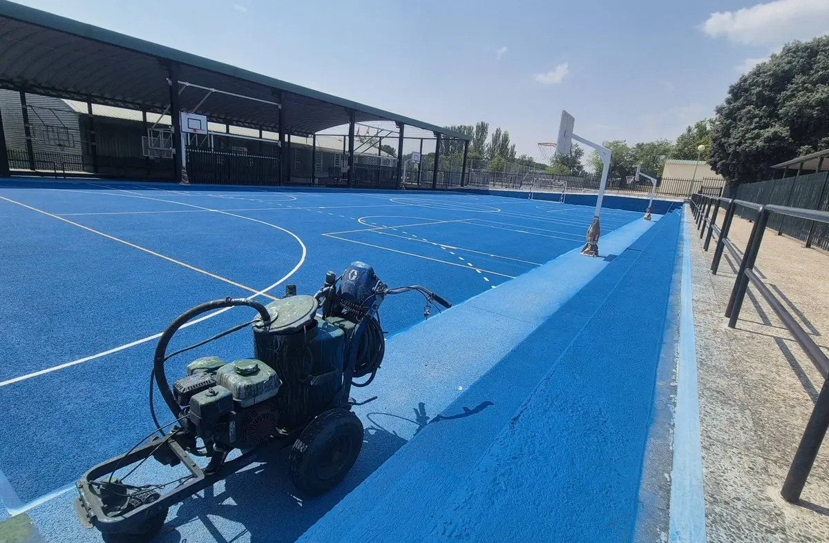 El Ayuntamiento destina alrededor de 50.000 euros a obras de mantenimiento en los colegios públicos