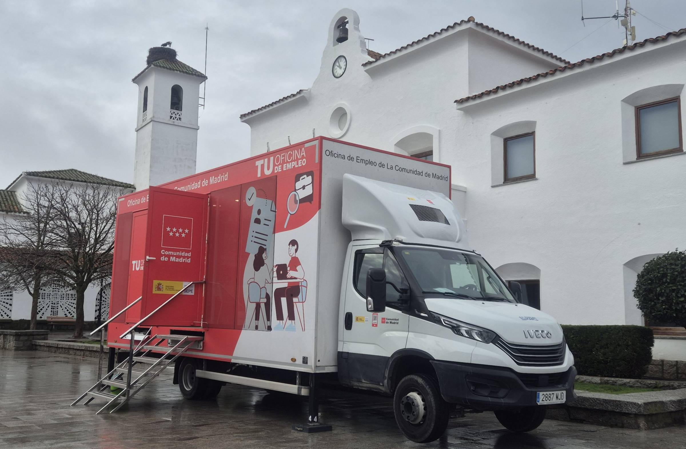 La Oficina de Empleo de la Comunidad de Madrid se desplaza hasta Villanueva de la Cañada para acercar servicios a los vecinos