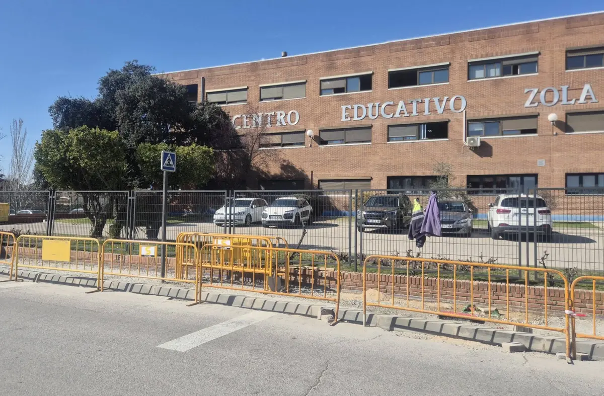 Villanueva de la Cañada mejora la seguridad vial en el entorno del Colegio Zola Villafranca