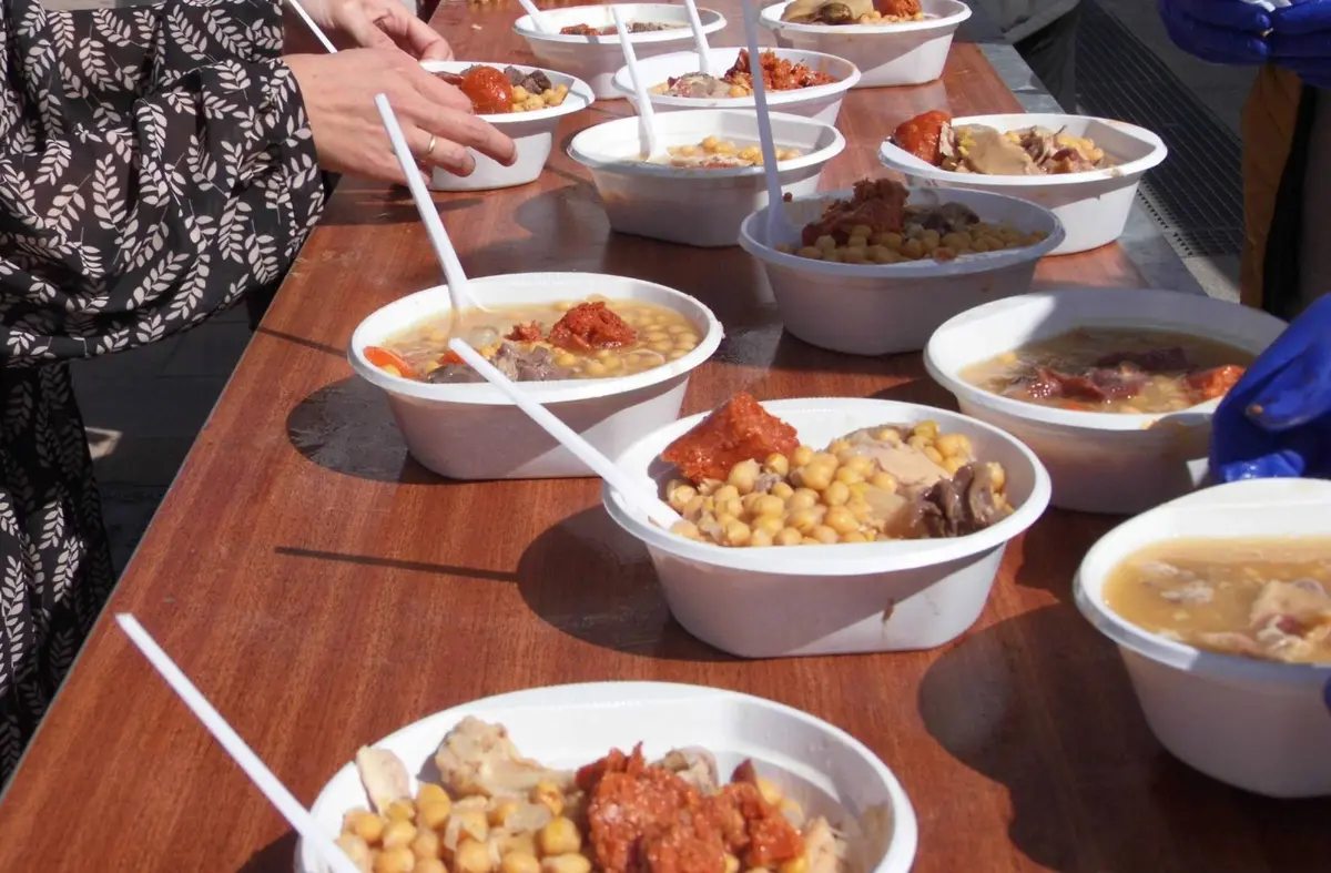 Villanueva del Pardillo celebra el 'IV Gran Cocido Pardillano Solidario': más de 1.500 raciones, música en directo y juegos infantiles