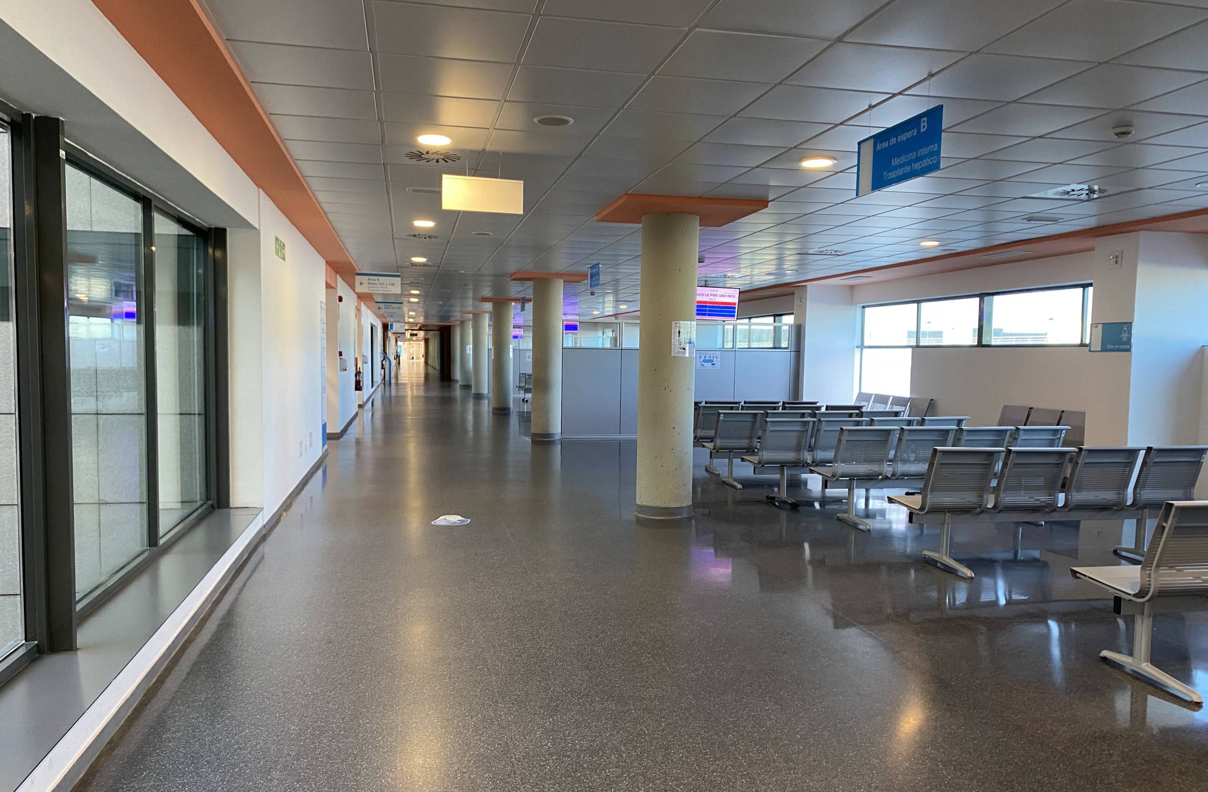 
                                                    El Hospital Puerta de Hierro repite como uno de los centros públicos de alta especialización mejor valorados por los madrileños