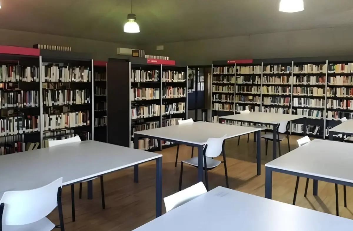 
                                La Biblioteca Municipal de Villanueva del Pardillo amplia el horario hasta julio                                    
