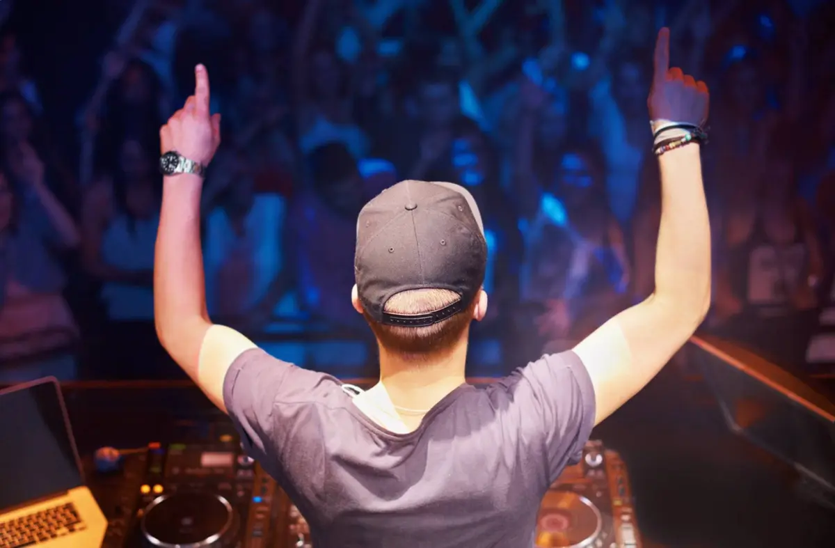 Vuelve a Villanueva del Pardillo la 'Ley Seka Summer Party' con sesiones DJ, flamenco y juegos infantiles este sábado 
