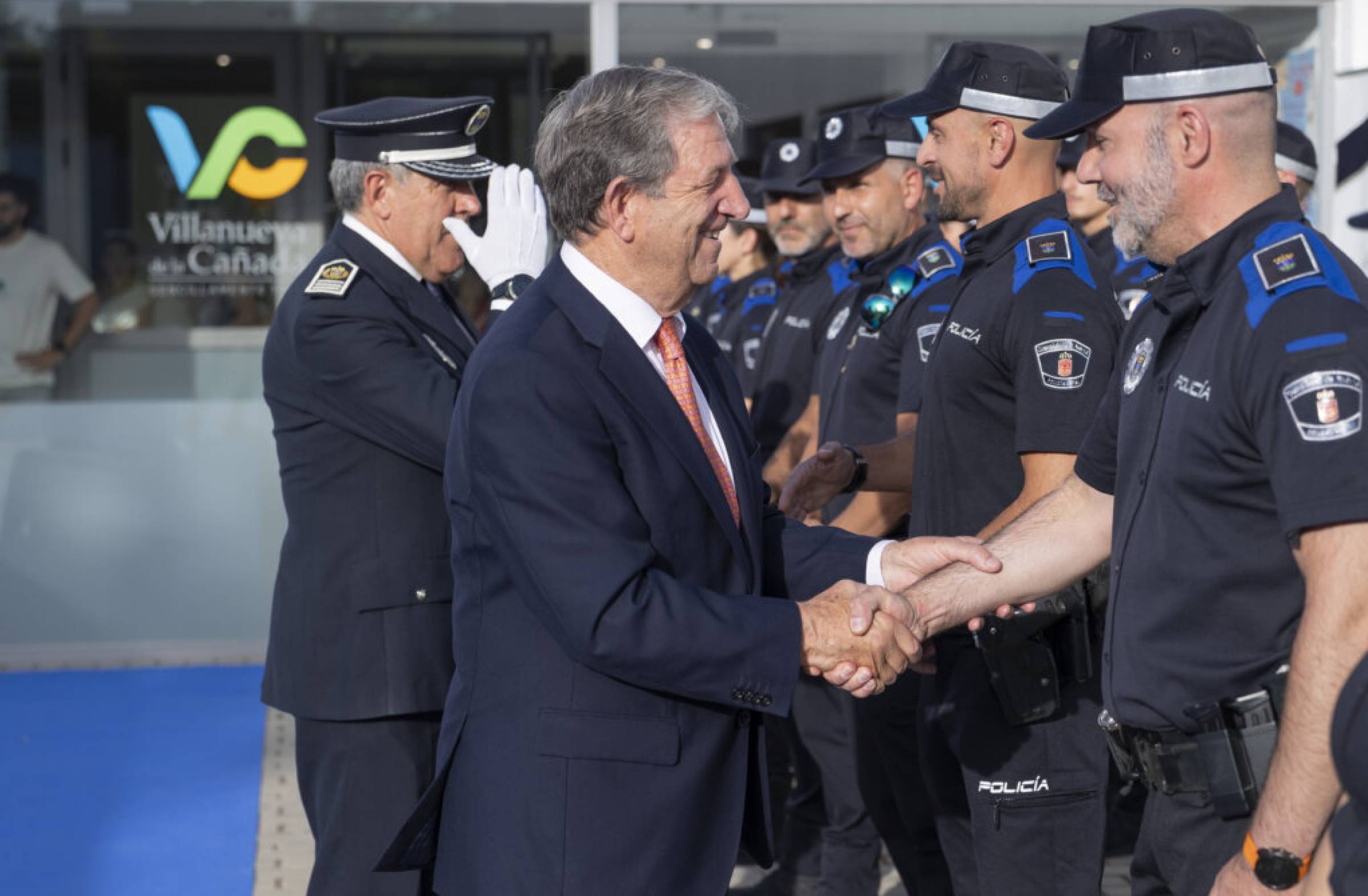 
                                                    La Policía Local de Villanueva de la Cañada entrega sus distinciones a 17 agentes, una vecina y dos empleados municipales