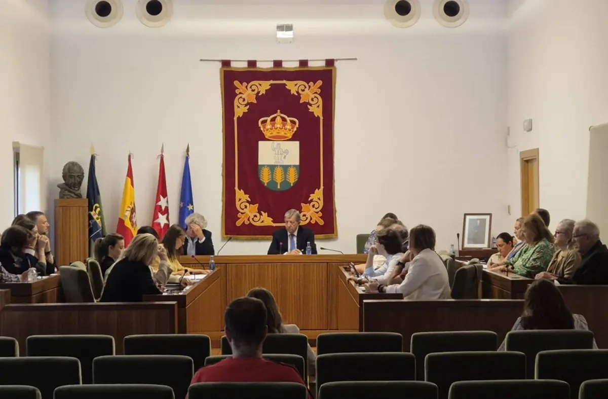 El Pleno de Villanueva de la Cañada aprueba una proposición en defensa de la soberanía española de Ceuta y Melilla