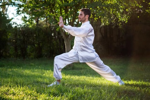 Taichi entre vecinos del Monte del Pilar