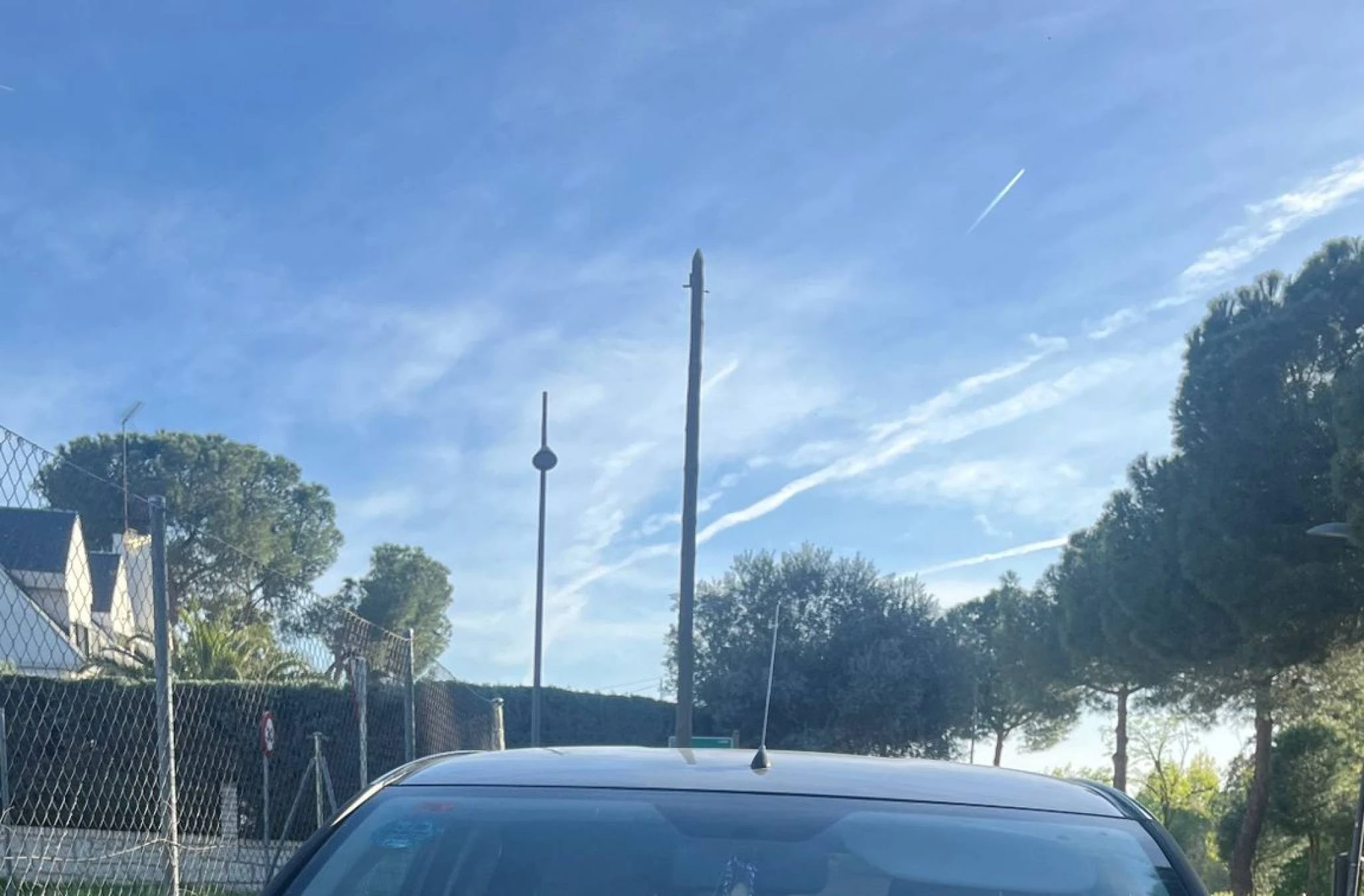 Vendo Citroën: C1 1.0 VTi Elle 5p (Color: rosa palo, combustible: gasolina) por cambio de coche.