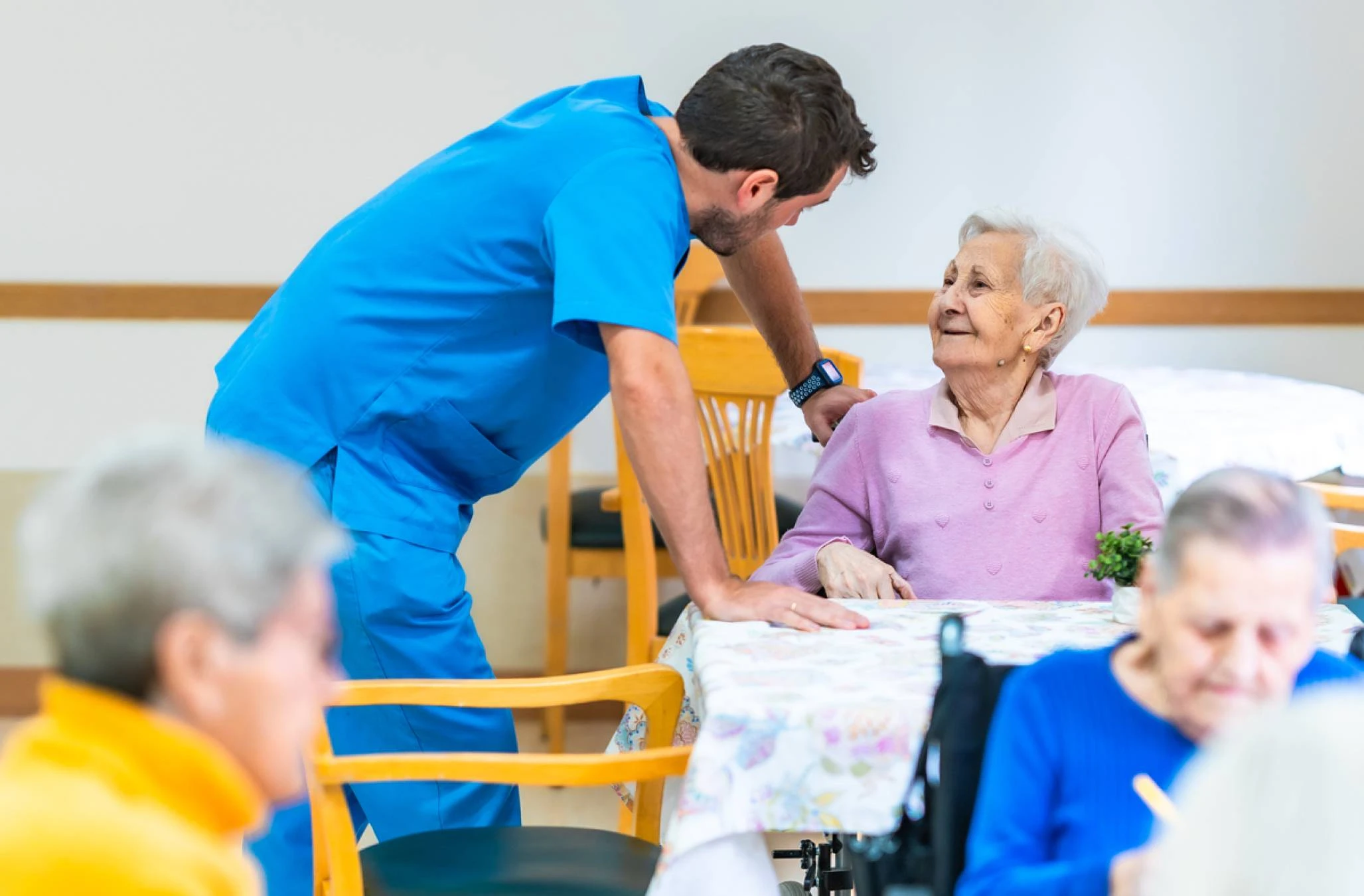 AUXILIAR PARA RESIDENCIA DE ADULTOS CON DISCAPACIDAD 