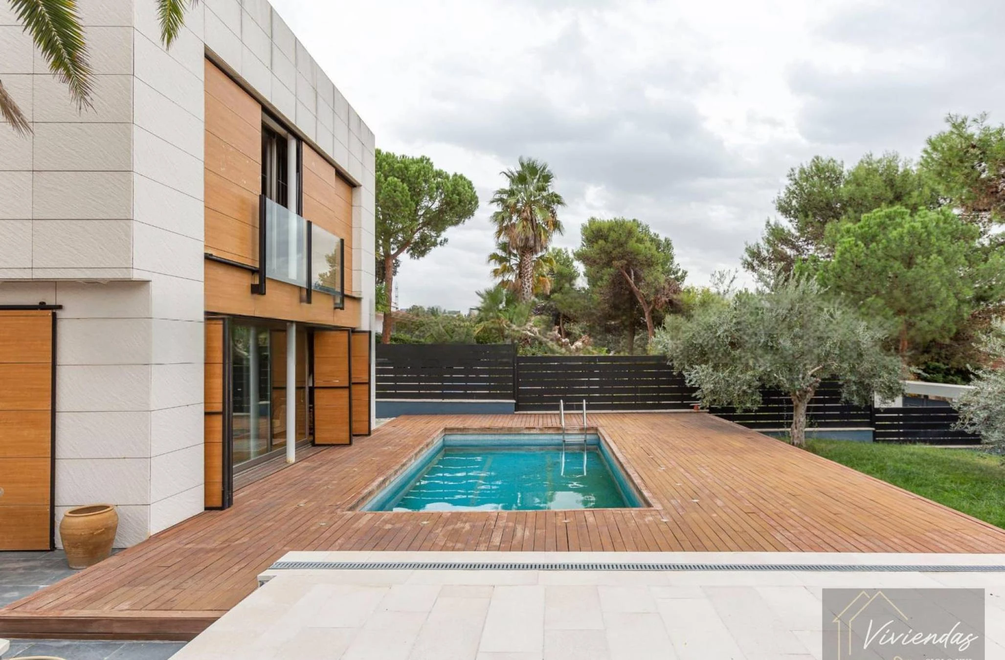 MARAVILLOSO CHALET INDEPENDIENTE EN ALQUILER